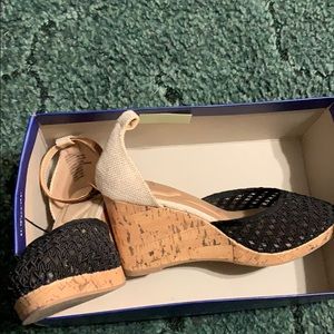 Missing one strap :(